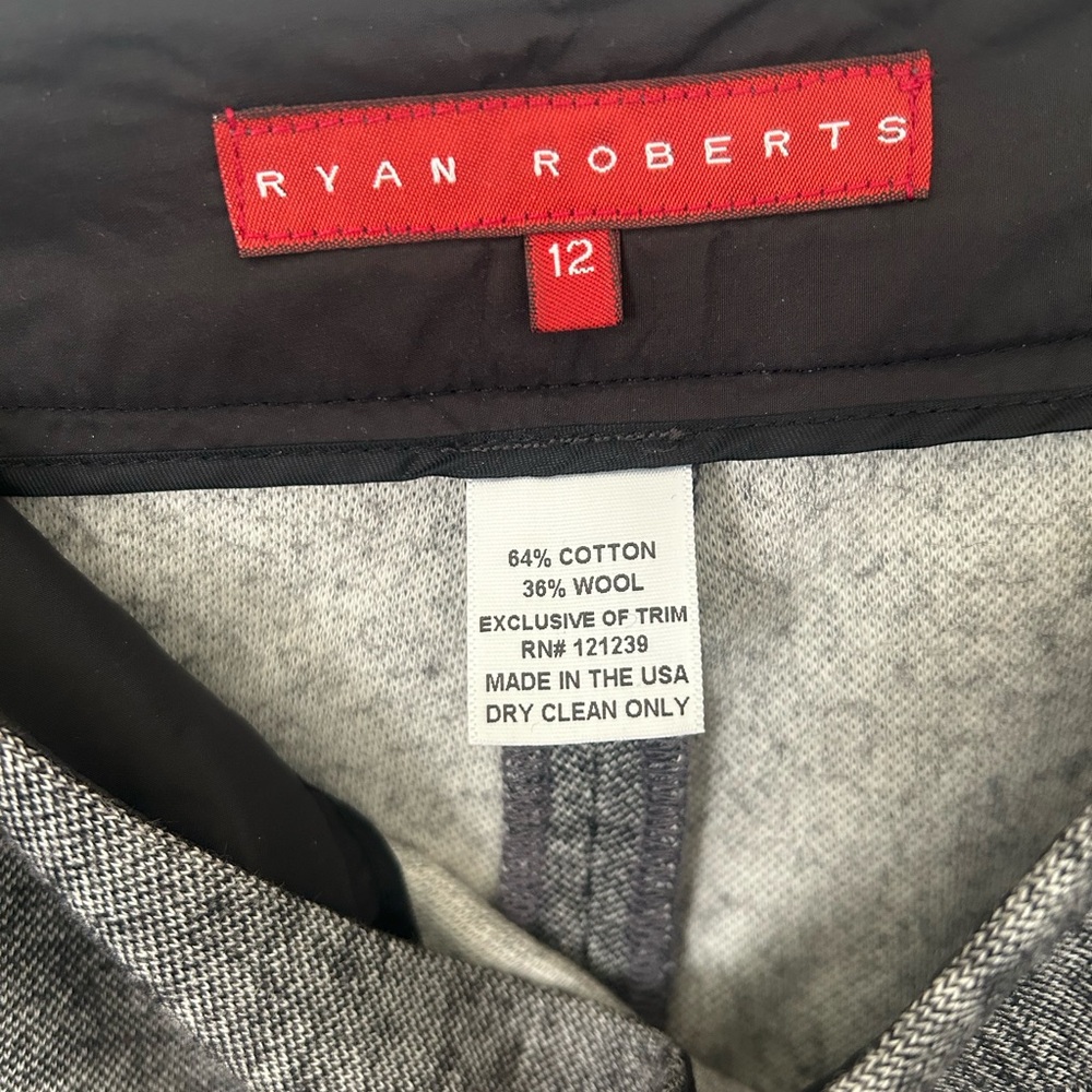 Ryan Roberts Women’s Gray Trousers Wool/Cotton W/ Side Zip & Button Size 12 - Picture 4 of 5